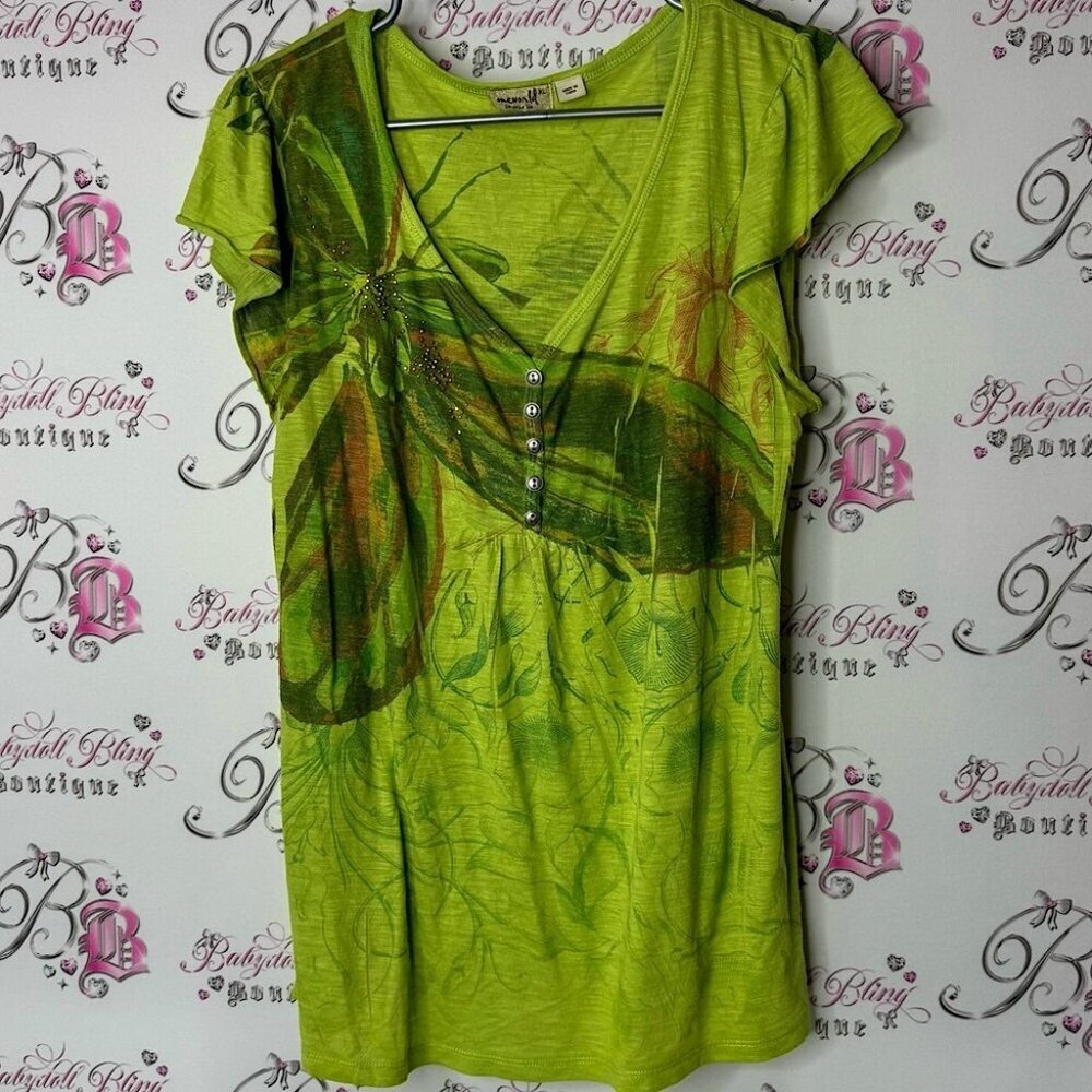 One world tshirt tee butterfly 🦋 design Green Women's Top buttons bling